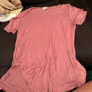 V neck tee